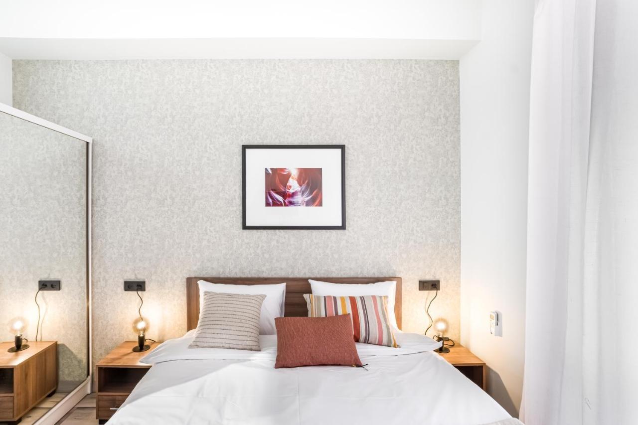 Hotelise I Gin Apartment Ереван Екстериор снимка