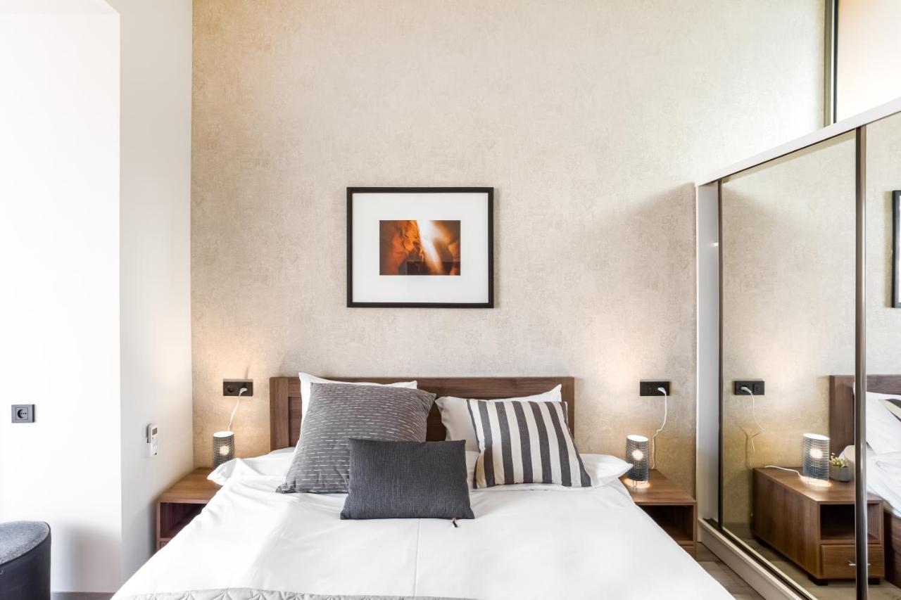 Hotelise I Gin Apartment Ереван Екстериор снимка