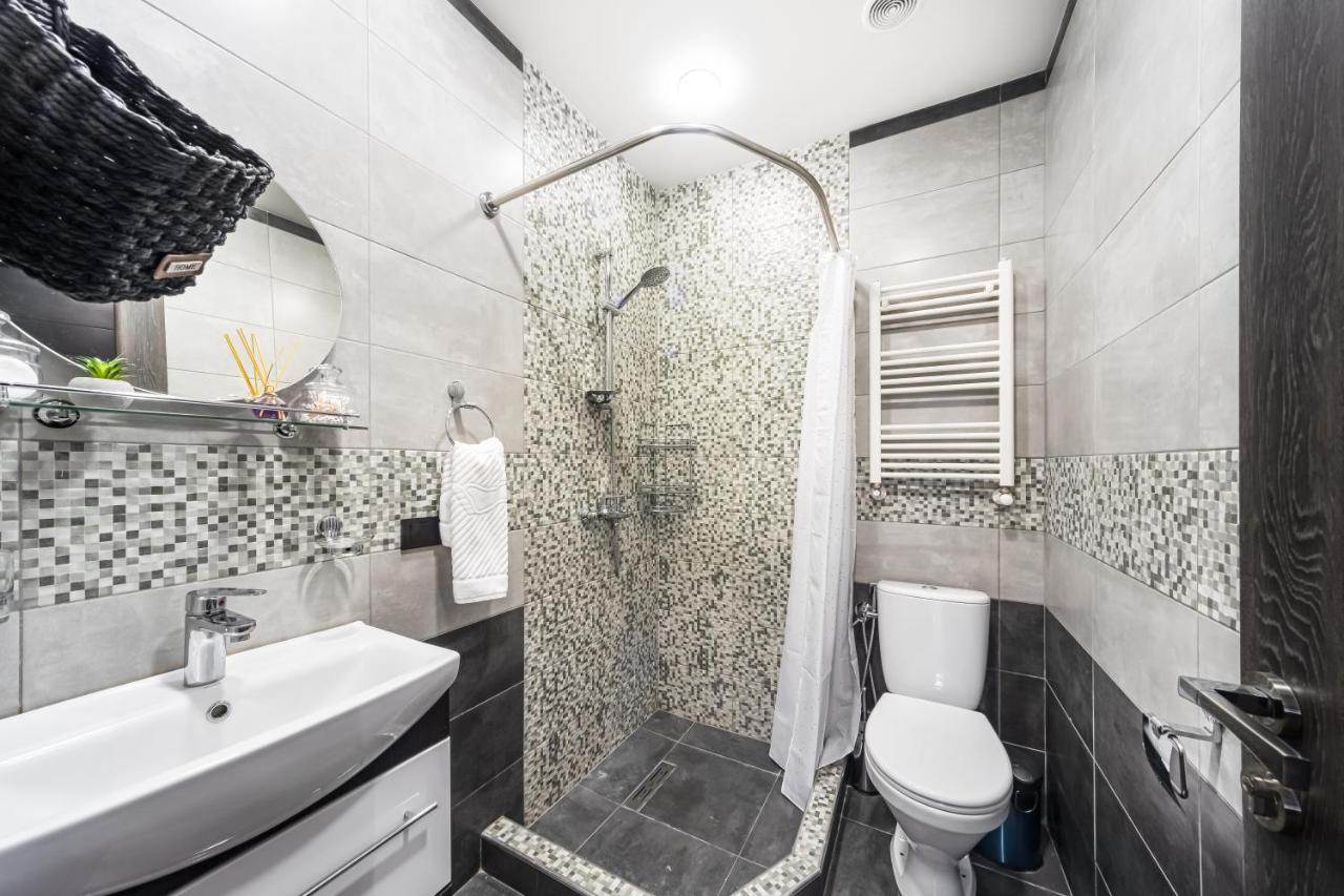 Hotelise I Gin Apartment Ереван Екстериор снимка