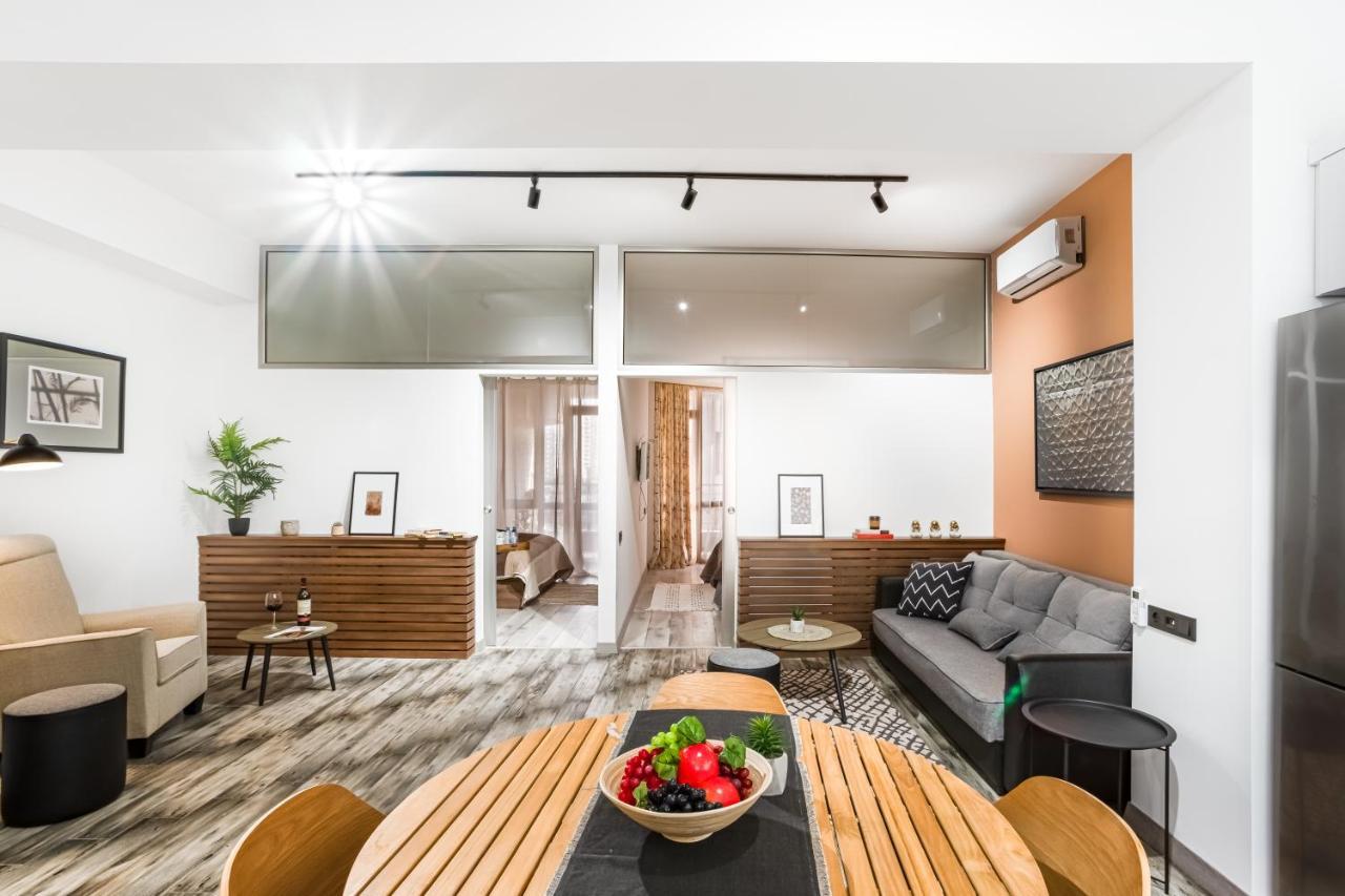 Hotelise I Gin Apartment Ереван Екстериор снимка